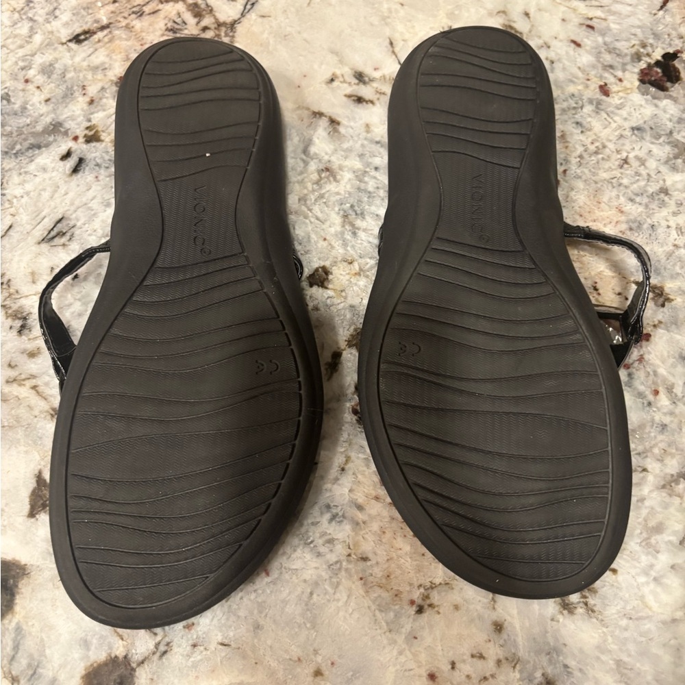 Vionic Raysa Sandal Size 7.5 - Picture 2 of 3